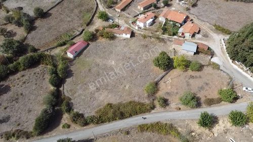 Balnovadan Balya Çakallarda Elektrik Su Aboneliği Olan Arsa Satı