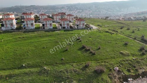 Balnovadan Kuvai Milliye Mahallesinde 243 M2 Villa İmarlı Arsa