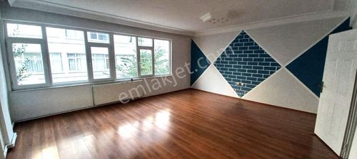 Erdem Emlak Ofisinden İstasyon Mah 1.kat 3+1 Daire Masrafsız