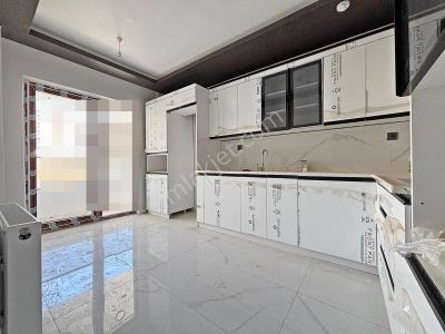 Yuvam'dan Sıfır Ultra Lüks Geniş Oturum Kiralık 3+1 Daire