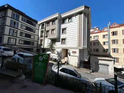 Tuncaydan Metro Metrobüse 8 Dk Geniş Ferah 2+1 Boş Daire