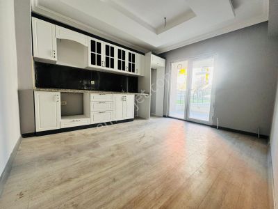 Şentürk Gayrimenkul'den Ferudun Çlkde Yüksek Giriş Yapılı Daire*