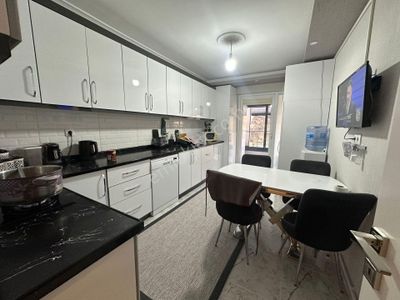 Başpınar'da Full Yapılı Çok Katlı Binada 3+1 2.katta Satılık Daire !!