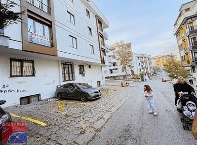 Satılık Daire 2+1 Arakat Yenidoğan Sancaktepe (90) M2