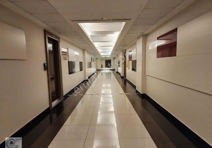 İşyeri-Plaza Katı