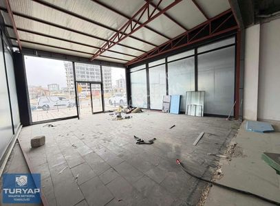 Turyap Metropol'den Yüzakı'nda Kiralık Dükkan