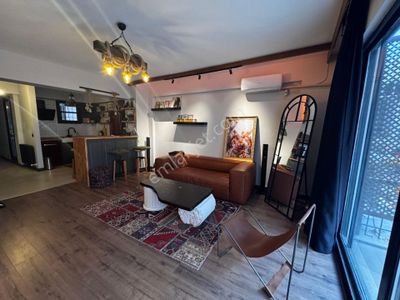 Ata Caddesi Üzerinde Merkezi Konumda Satılık 2+1 Daire