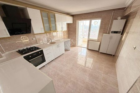 Atapark'ta Muhteşem Manzaralı 3+1 Daire!