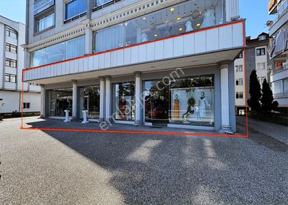 Akyazı Mahallesi Cadde Üzeri Satılık Geniş Cepheli 420 M2 Dükkan