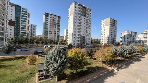 Otogar Arkasında Şehir Hastanesi Yanında 3+1 Satılık Daire
