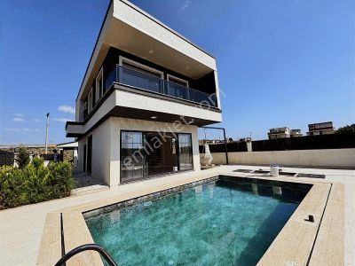 [kassel Yapı] Deniz Tarafında Müstakil Havuzlu Villa
