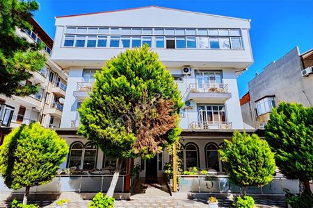 Balıkesir Akçay'da Satılık 23 Odalı Otel