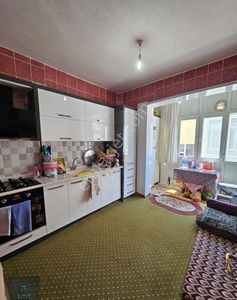 Eren Emlak'tan Valide Sultan Mahallesinde Arakat Satılık Daire