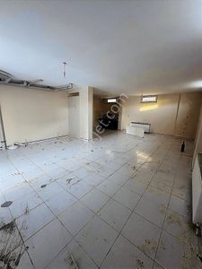 Mehmetoğlu Gayrimenkulden Kiralık 180m2 Depo