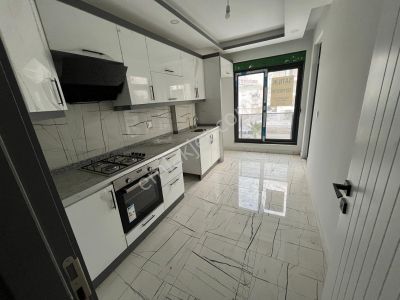 Ayanoğlunda Satılık Köşe Parsel Ara Kat 2+1 Daire