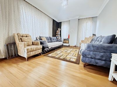 Sarsılmaz Gruptan Şafak Mah'sinde 2 Adet Daire Bölünmüş Dubleks