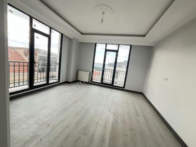 Büyükçekmece Atatürk Mah Manzaralı Lüx Sitede 4+1 Satılık Dubleks