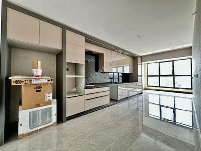 Kalecik Emlak'tan Bulvar Yakını, Lüks Sitede 3.kat 4+1 180m²