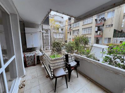 İnönü Cad Hatay Metro Çıkışı 3+1 Doğalgazlı Arakat Kiralık