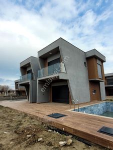 Kuşadası Davutlar Satılık Villa