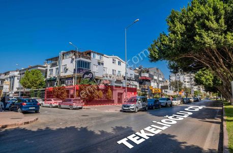 Laranın Kalbinde Eşsiz Lokasyonda Satılık Ticari Mülk!