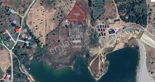 New Form'dan Arslanköy'de Göle Komşu Parselde Önü Kapanmaz Arazi