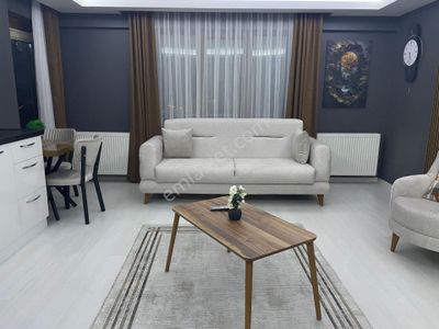 Truva // Onur Gündüzcü'den Tramvaya Yakın Sıfır Eşyalı 1+1 Daire