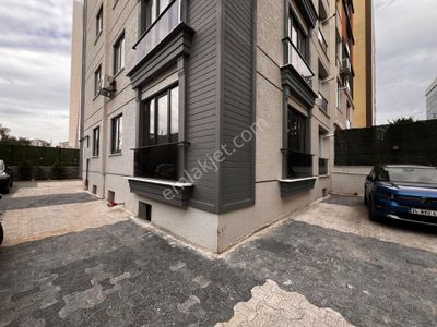 Satılık Kartal'da E-5 Yanı Yeni 2+1 Metroya 5 Dakika Ofis Tapulu