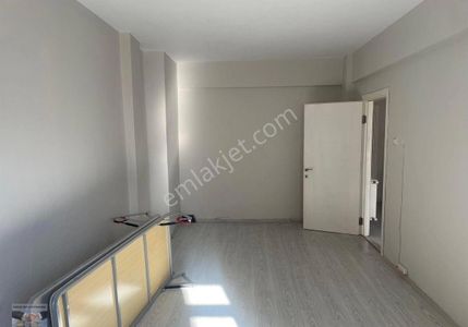 Tekirda Süleymanpaşa Zafer Mahallesi Satılık 2 + 1 Daire