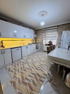 Metyap Konut'tan İstiklal Mh'de Satlık 3 Katlı Müstakil Ev