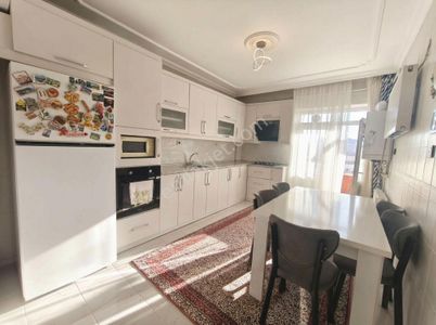 Medya Kavşağında Cadde Cepheli Ekstralı 4+1 Satılık Daire