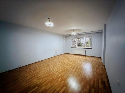 Delen Gayrimenkulden Karataş 1 De Cam Balkonlu Kupon 3+1 Daire