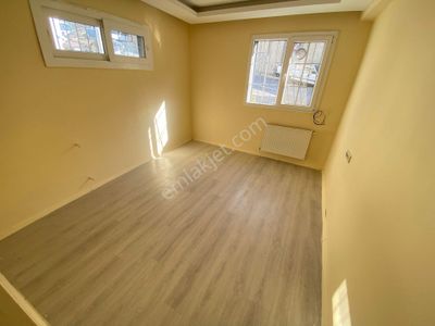 Acill Buca Çamlık Mah.de Uçanyol Yanı 2+0 50m2 Ayrı Mutfak D.gazlı Satılık Daire