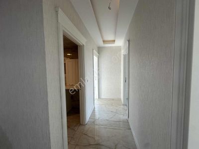 Bağcılar Bölgesi Göletli Park Karşısı Satılık Lüks 4+1