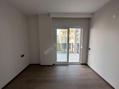 Kaan'dan..bahçeyaka'da 2+1 85m2 3. Kat Merkezi Konum Sıfır Daire