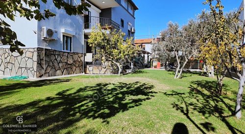 Urla Gülbahçede 479m² Arsada Geniş Bahçeli 3+1 Müstakiltripleks
