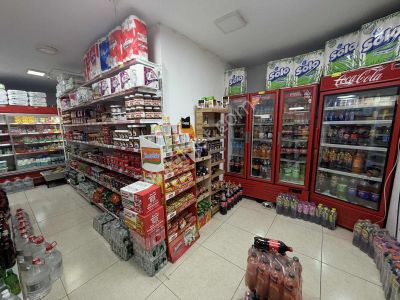 Bağcılar Kazım Karabekir Mahallesinde Net 240m2 Depolu Dükkan