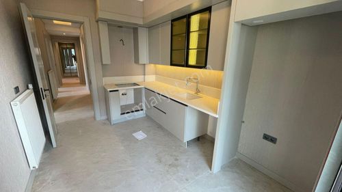 Uncu Bozköy Mahallesi Site İçi 3+1 M2 130 4 Katlınım 2 Katı Ultra Lüks Arakat Daire