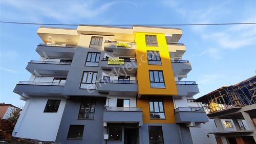 Turyaptan Çiftlikköy'den Çiftlik'de Satılık 1+1 Geniş Daire