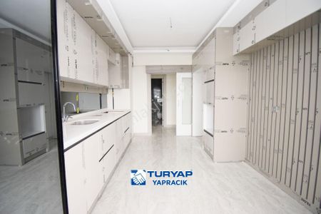 Turyap Yapracık 'tan Tanora Life'ta Satılık 2+1 Daireler
