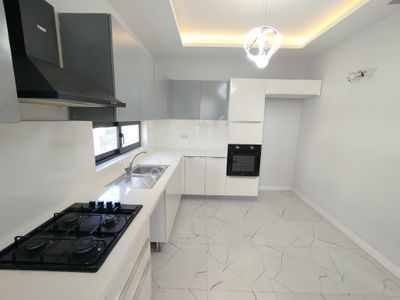 Kenan Evren Semt Pazarı Civarı 3+1 Kapalı Mutfaklı 2 Banyolu Lüks Daire