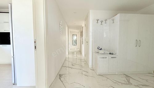 Güzeloba'da Satılık Geniş 3+1 Satılık Daire