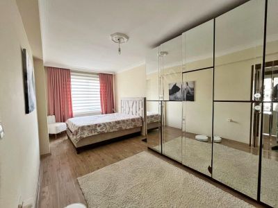 Teras Balkonlu Lüks Yapılı Yeni Bınada Şık 3+1