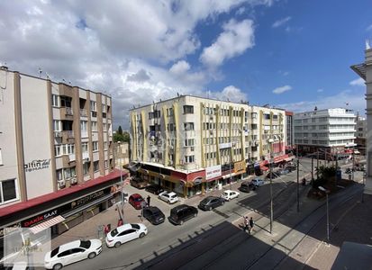 Tabela Değeri Yüksek Cadde Üzeri Balbey İşhanı Nda Kiralık Ofis