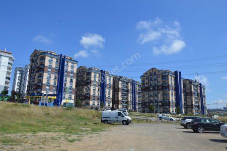 Çayırova Birr Şehir 1.etap Sitesinde Arakat Kiralık Eşyalı 1+1 Daire