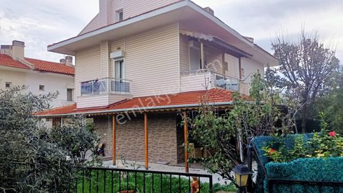 Alaçatı Gayrimenkulden Dalyan Cumhuriyet Mh.de Site İçinde Villa