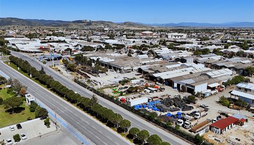 Zenith Real Estate'den Küçük Sanayi Sitesi 350 M2 Satılık Dükkan