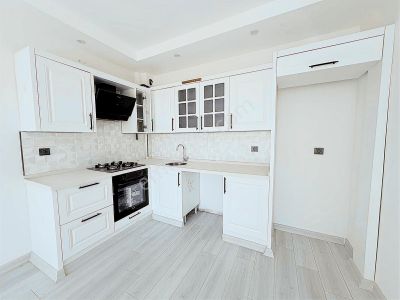 Emlak Center'dan Muradiye Mah Satılık 2+1 Sıfır Önü Açık Daire