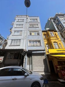 Beyoğlu'nda Satılık 1,5+1 Yatırımlık Fırsat Daire