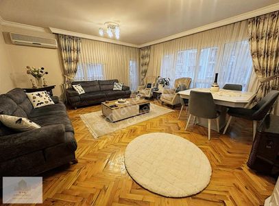 Msg'den Güzelyalıda Metro Ve Sahile Çok Yakın Ara Kat 3+1 Daire